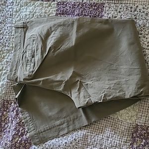Old Navy 14 Regular Khakis